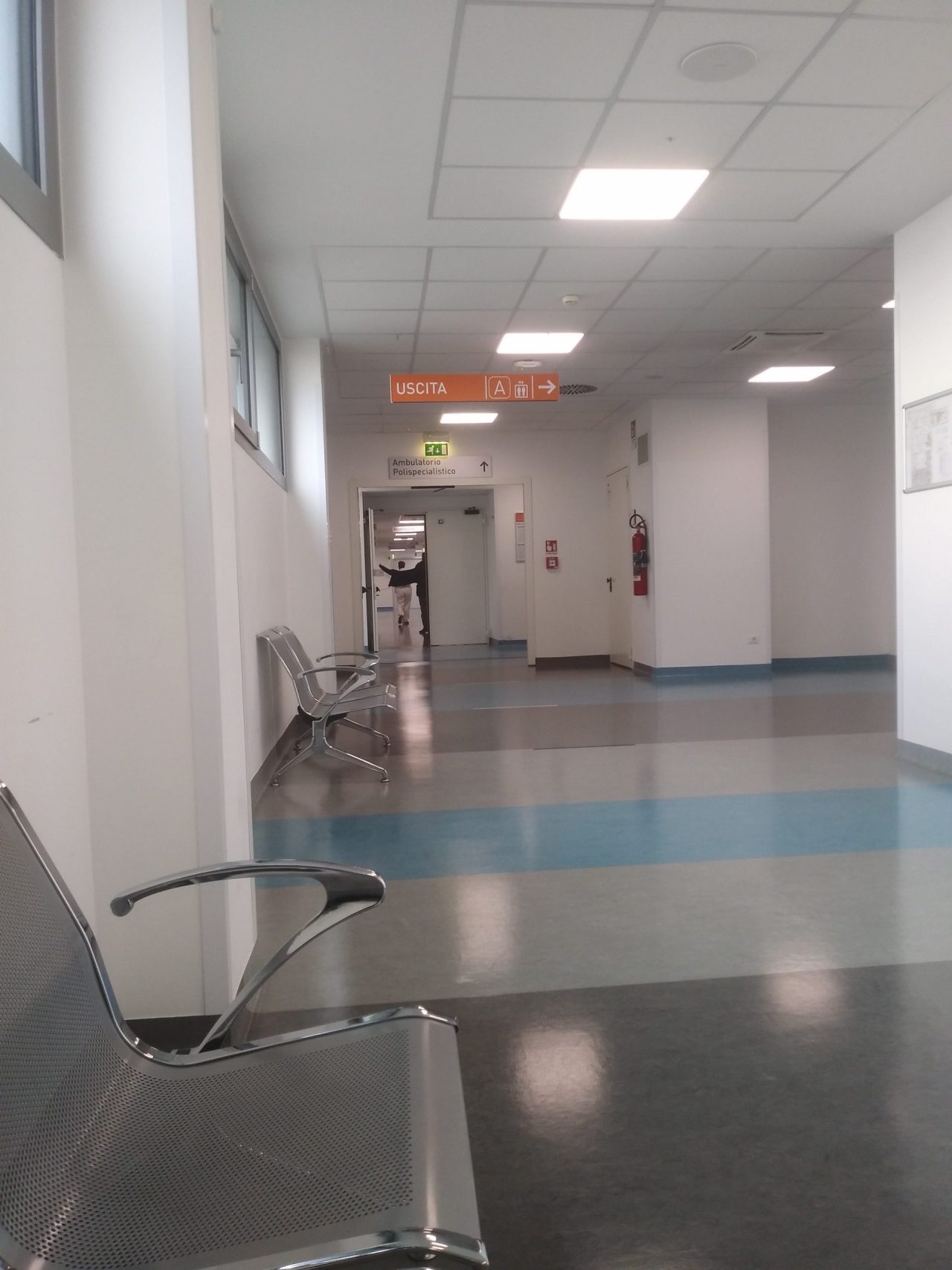 Corridoio verso l'Ambulatorio Polispecialistico del Policlinico